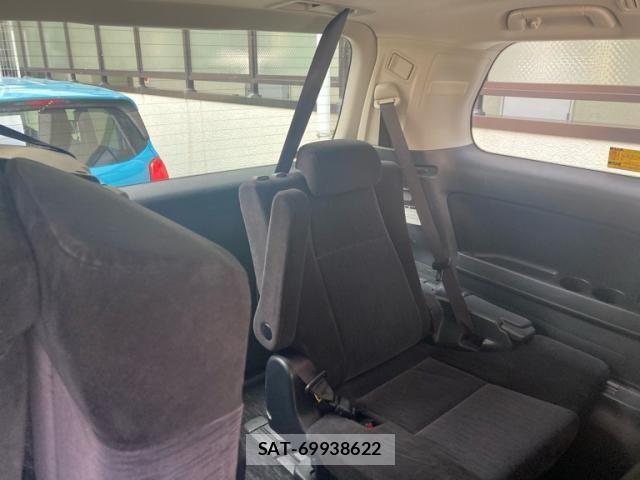 Toyota VELLFIRE 2013-02 8338320-9