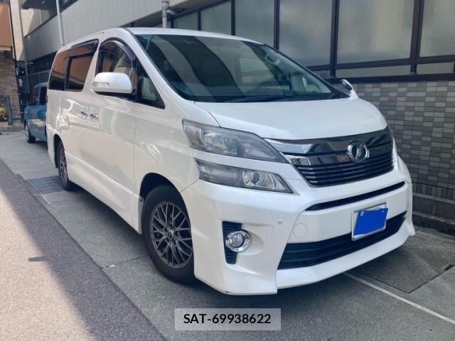 Toyota VELLFIRE 2013-02 8338320-1