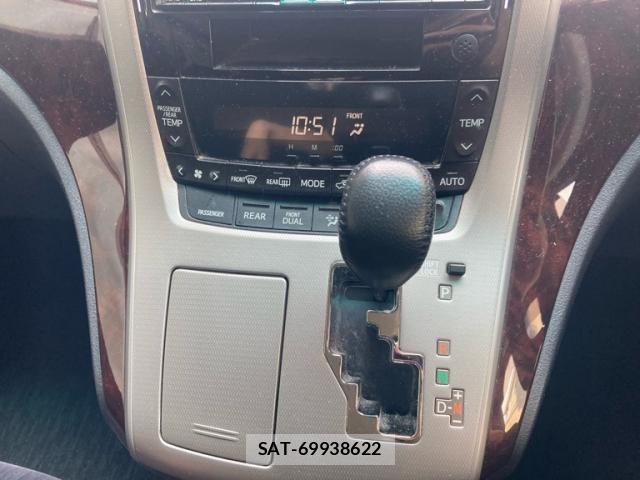 Toyota VELLFIRE 2013-02 8338320-22
