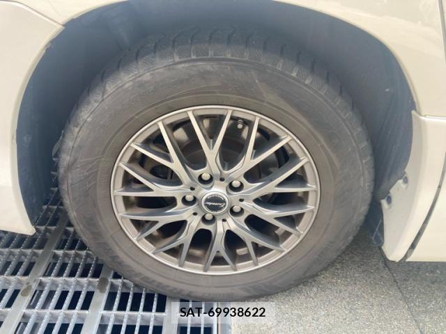 Toyota VELLFIRE 2013-02 8338320-5