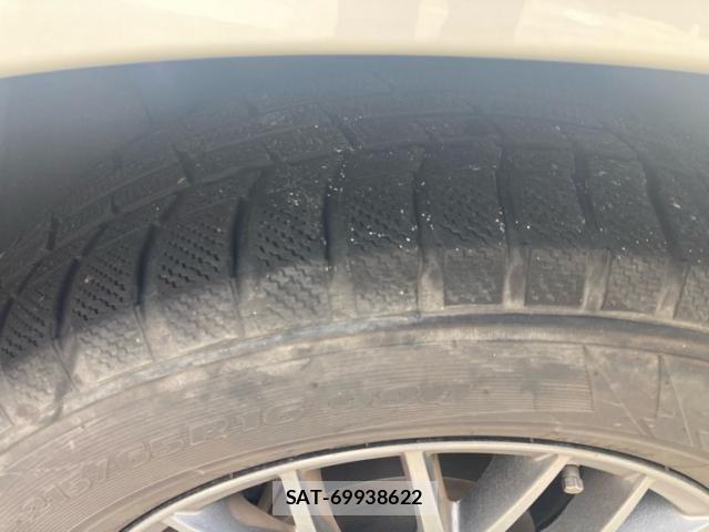 Toyota VELLFIRE 2013-02 8338320-6