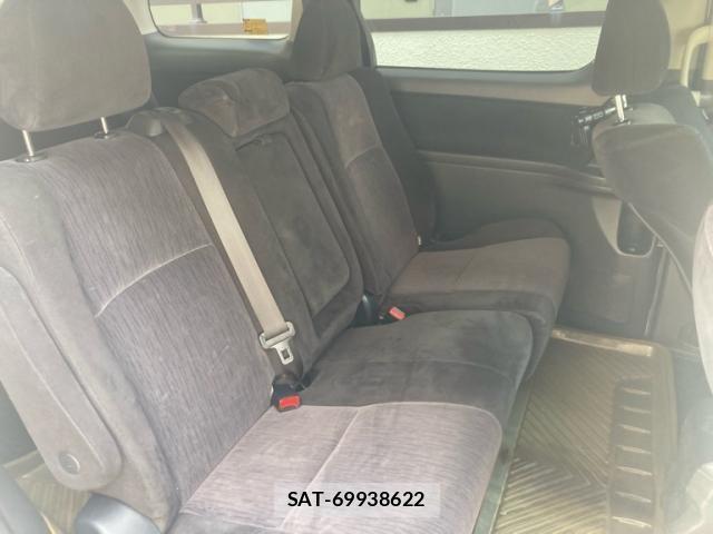 Toyota VELLFIRE 2013-02 8338320-8