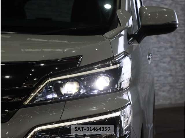 Toyota VELLFIRE 2019-08 8337931-18