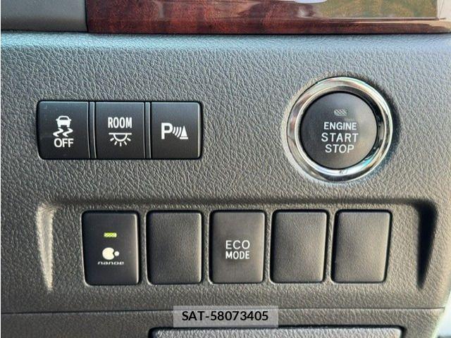Toyota VELLFIRE 2013-07 8338316-17
