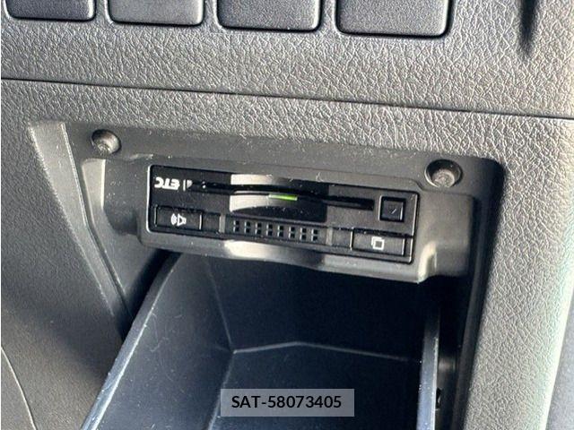 Toyota VELLFIRE 2013-07 8338316-18