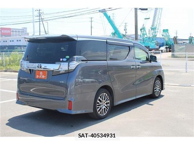 Toyota VELLFIRE 2017-02 8338305-9