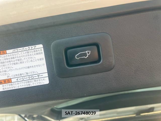 Toyota VELLFIRE 2017-12 8338302-11