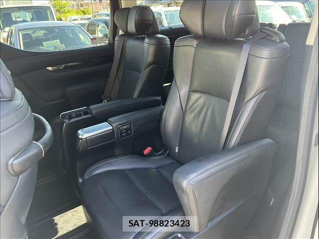 Toyota VELLFIRE 2018-08 8338297-15