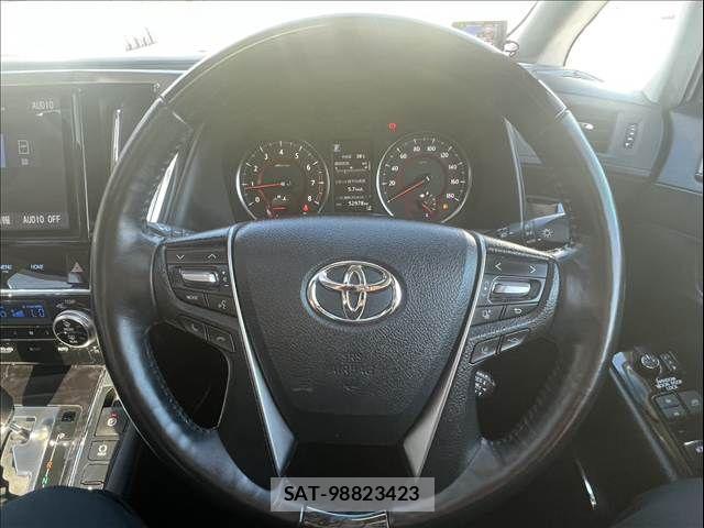 Toyota VELLFIRE 2018-08 8338297-24