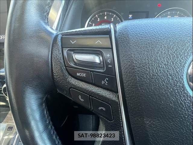 Toyota VELLFIRE 2018-08 8338297-25
