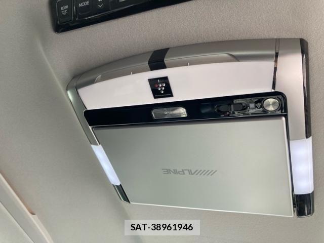 Toyota VELLFIRE 2013-09 8338312-11