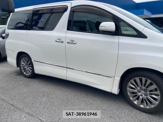 Toyota VELLFIRE 2013-09 8338312-6