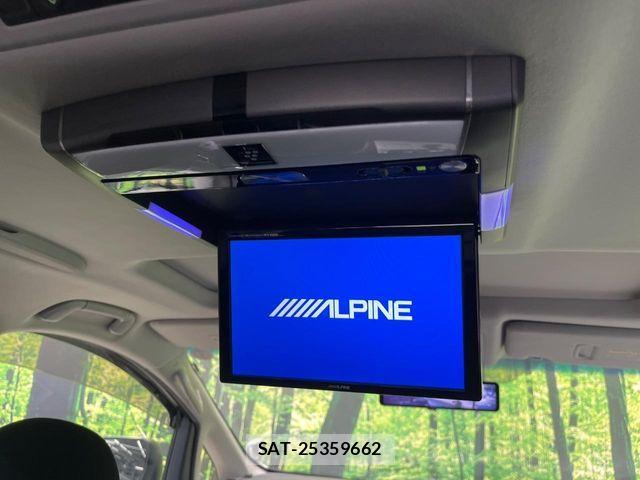 Toyota VELLFIRE 2012-07 8338309-3