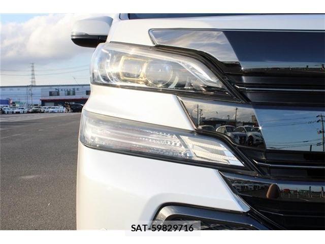 Toyota VELLFIRE 2017-03 8338310-22