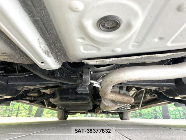Toyota VELLFIRE 2018-07 8338304-19