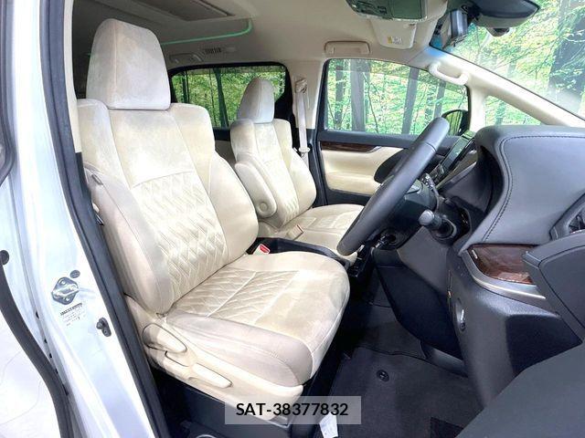 Toyota VELLFIRE 2018-07 8338304-8