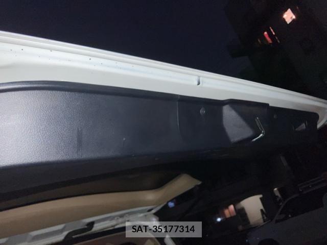 Toyota VELLFIRE 2019-04 8355827-13