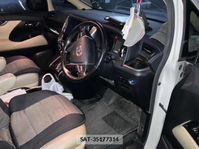 Toyota VELLFIRE 2019-04 8355827-19