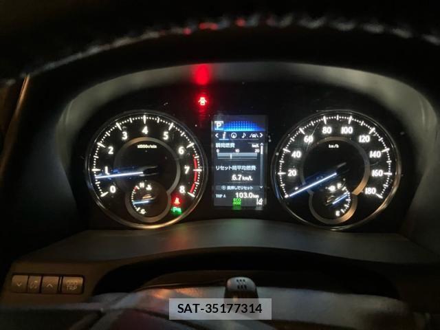 Toyota VELLFIRE 2019-04 8355827-23
