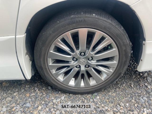 Toyota VELLFIRE 2013-09 8355831-4