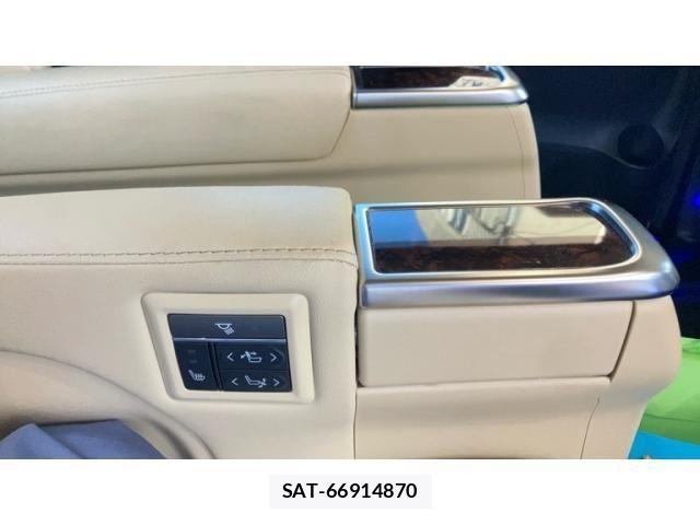 Toyota VELLFIRE 2018-11 8369528-16