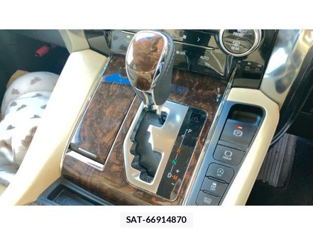 Toyota VELLFIRE 2018-11 8369528-29