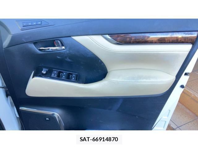 Toyota VELLFIRE 2018-11 8369528-8