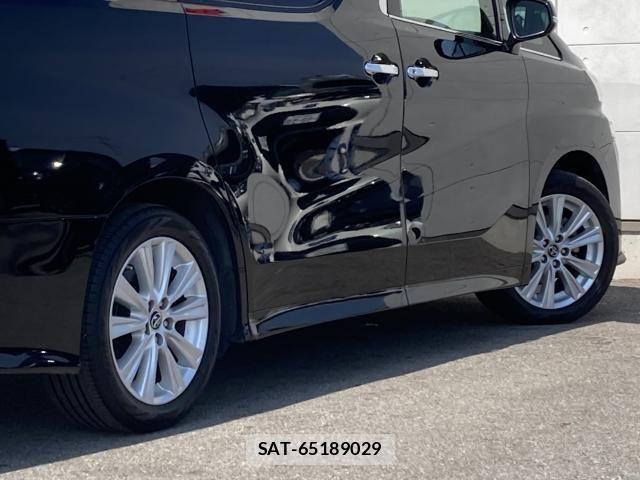 Toyota VELLFIRE 2017-07 8369527-14