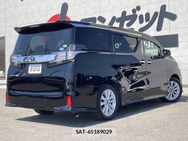 Toyota VELLFIRE 2017-07 8369527-2
