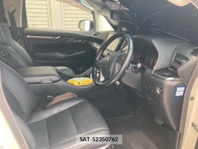 Toyota VELLFIRE 2019-09 8369521-9