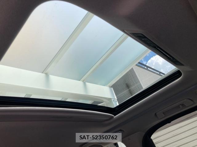 Toyota VELLFIRE 2019-09 8369521-11