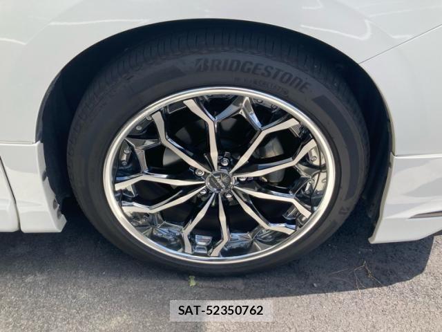 Toyota VELLFIRE 2019-09 8369521-13