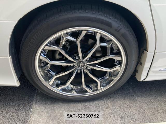 Toyota VELLFIRE 2019-09 8369521-14