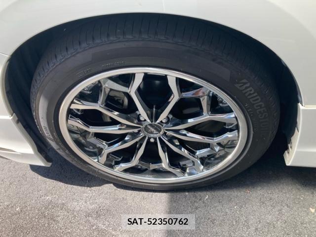 Toyota VELLFIRE 2019-09 8369521-16
