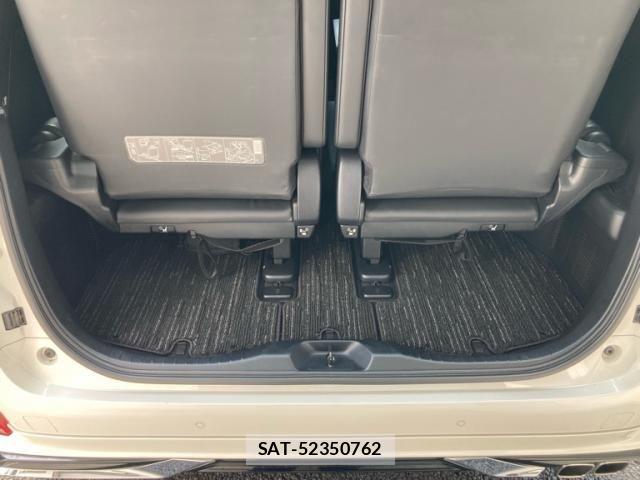 Toyota VELLFIRE 2019-09 8369521-4