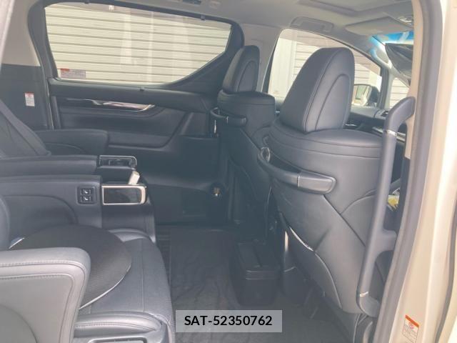 Toyota VELLFIRE 2019-09 8369521-7