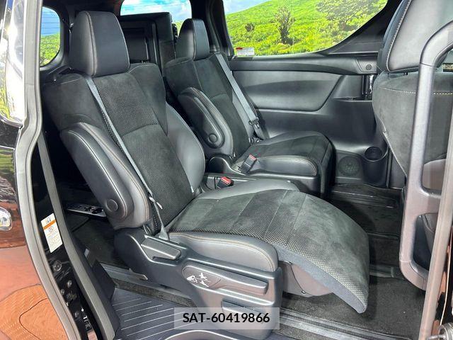Toyota VELLFIRE 2022-09 8369518-8