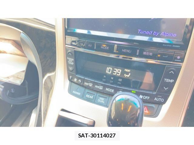Toyota VELLFIRE 2014-03 8369540-17