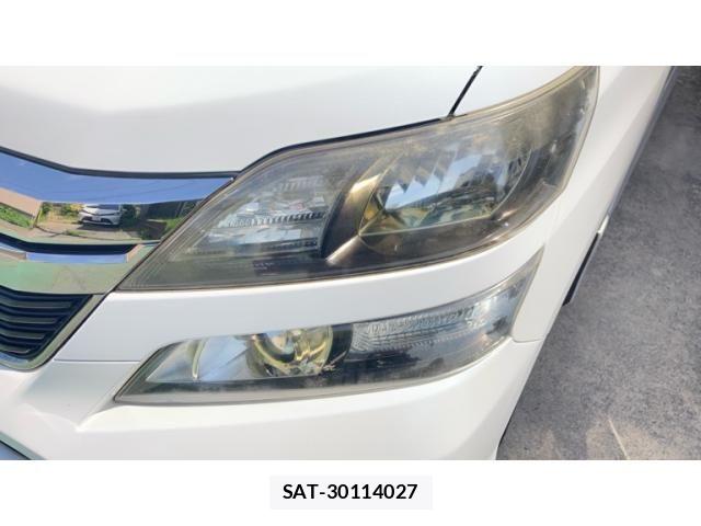 Toyota VELLFIRE 2014-03 8369540-1