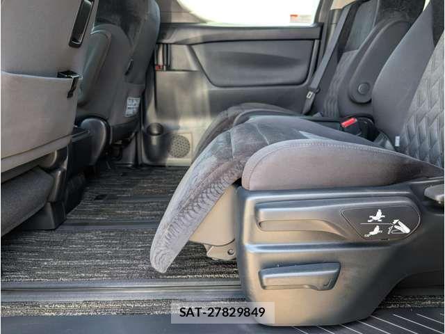 Toyota VELLFIRE 2019-09 8369524-10