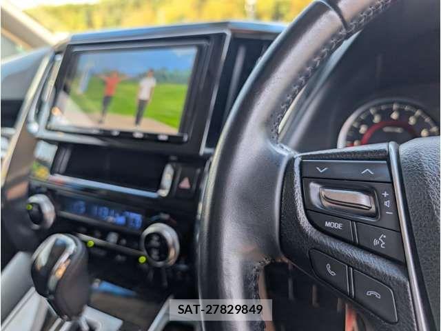 Toyota VELLFIRE 2019-09 8369524-12