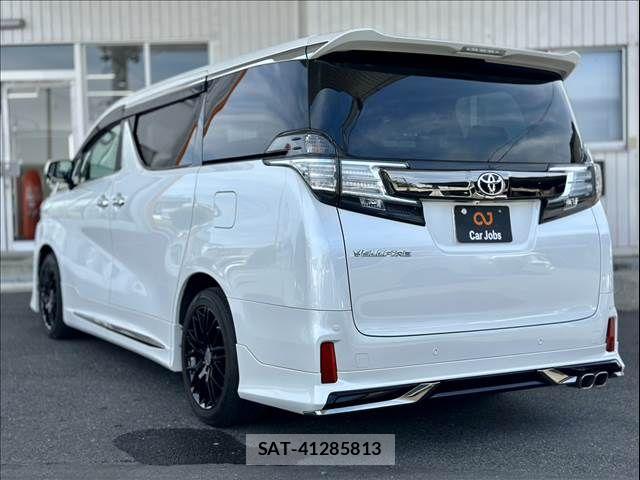Toyota VELLFIRE 2016-12 8369526-3