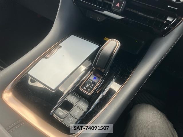 Toyota VELLFIRE 2024-03 8369517-23