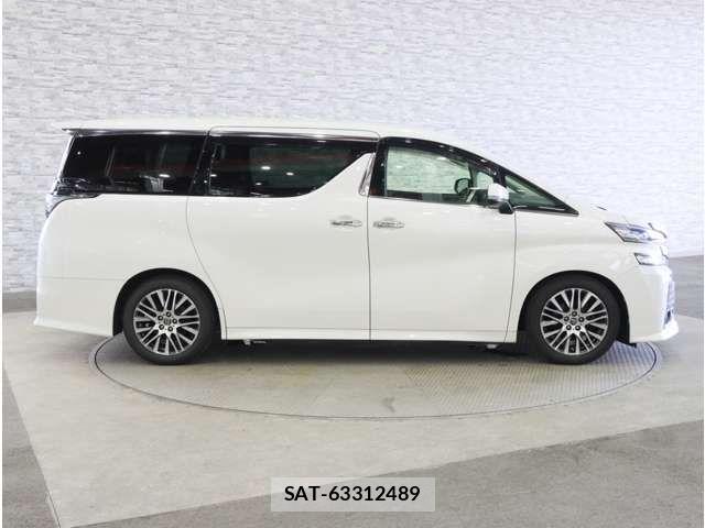 Toyota VELLFIRE 2017-08 8369530-13