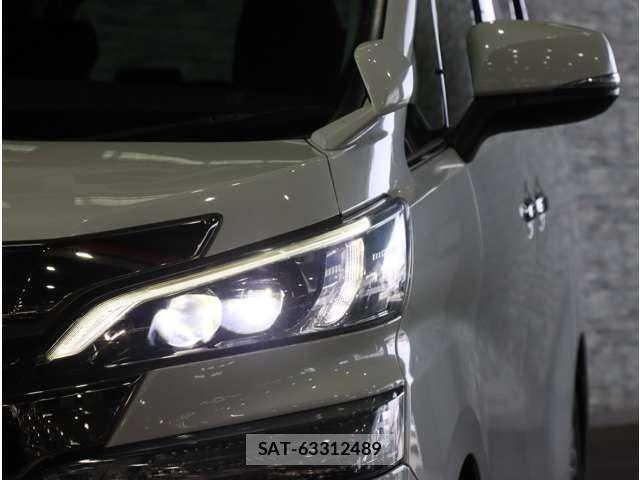 Toyota VELLFIRE 2017-08 8369530-15