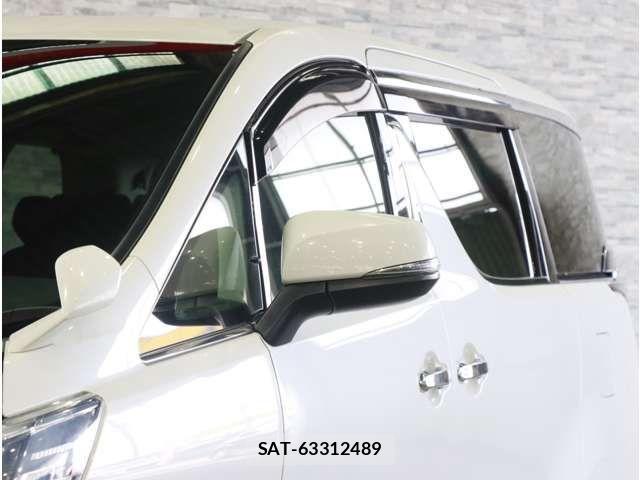 Toyota VELLFIRE 2017-08 8369530-18