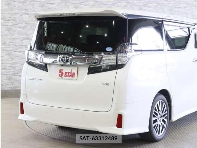 Toyota VELLFIRE 2017-08 8369530-19