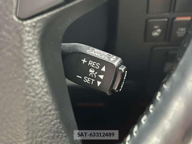 Toyota VELLFIRE 2017-08 8369530-8