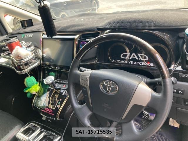 Toyota VELLFIRE 2014-11 8369538-11