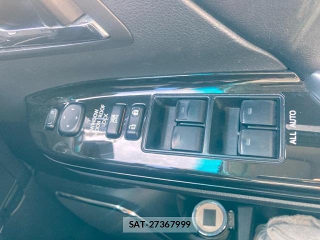 Toyota VELLFIRE 2013-09 8369539-13